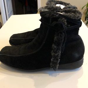 ISOTONER Black Leather Suede Boots Size 10